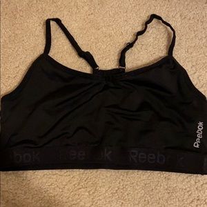 sports bra